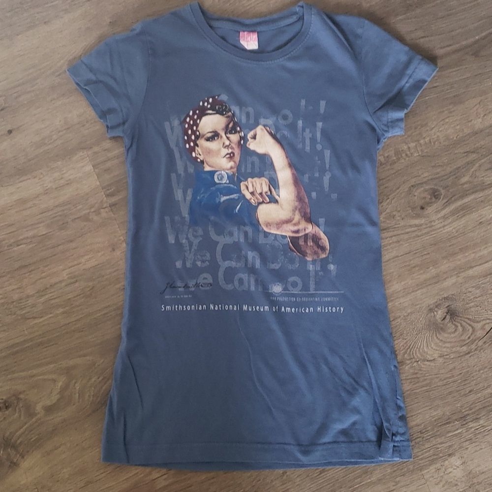 Smithsonian national museum t shirt